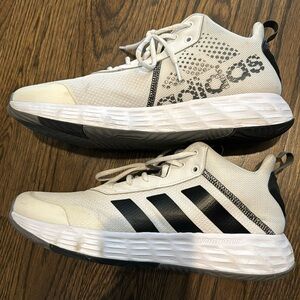 Adidas Gym Shoe Men’s size 12